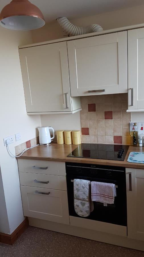 Modern 1 Bed Apartment Close To Campbeltown Exterior photo